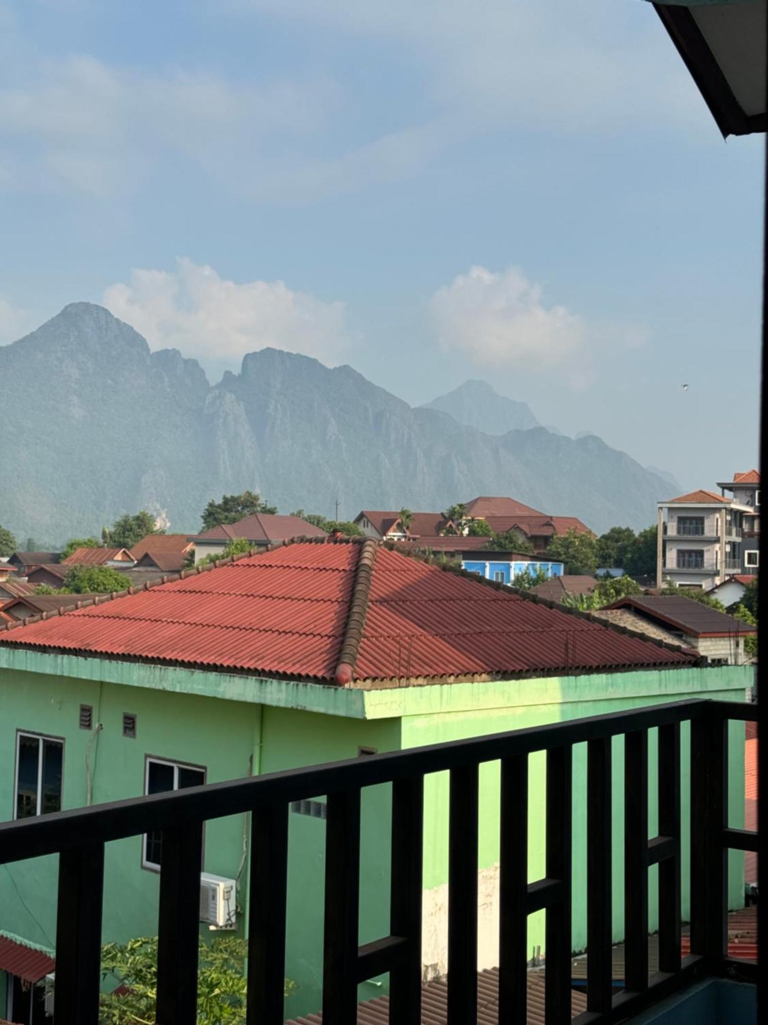 Vang Vieng Green Hotel Dış mekan fotoğraf