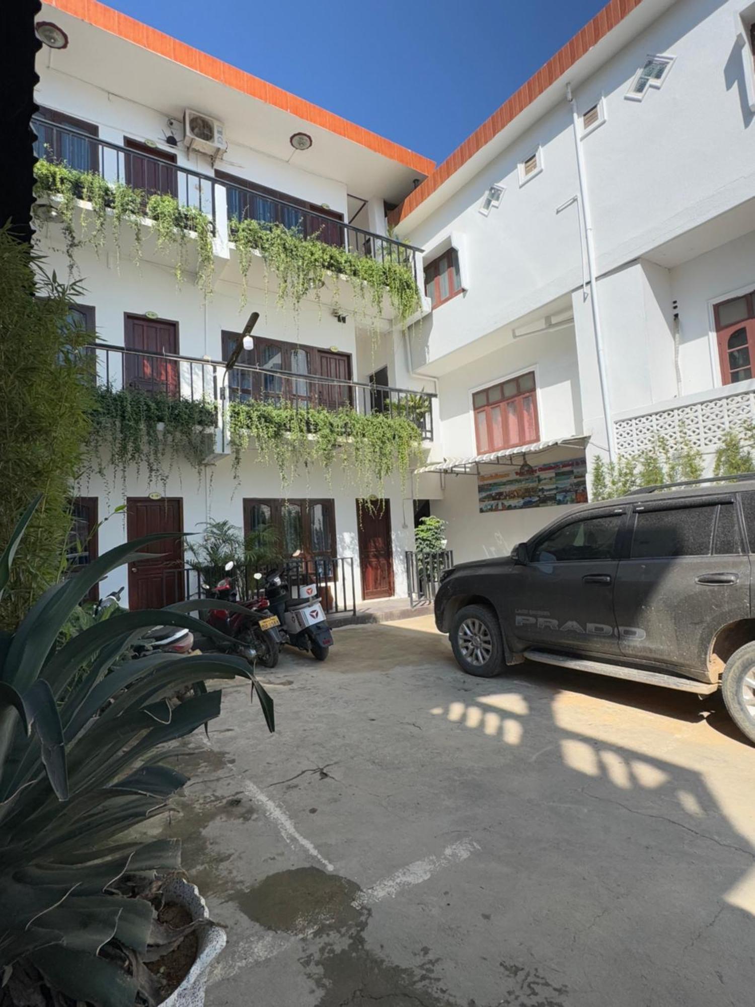 Vang Vieng Green Hotel Dış mekan fotoğraf